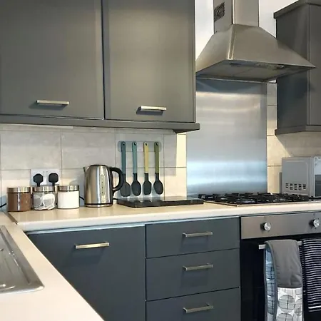 Stylish Apartment In City Centre With Parking Preston  Exterior photo
