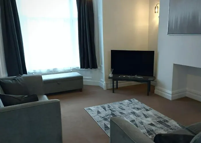 Stylish Apartment In City Centre With Parking
