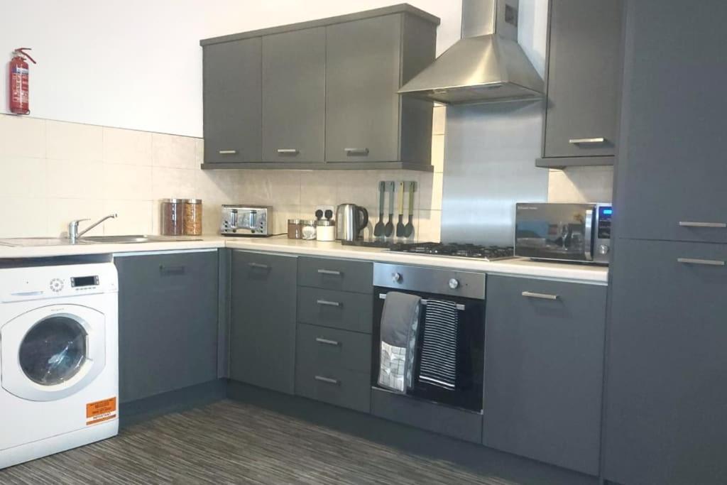 Apartment Stylish In Centre With Parking *